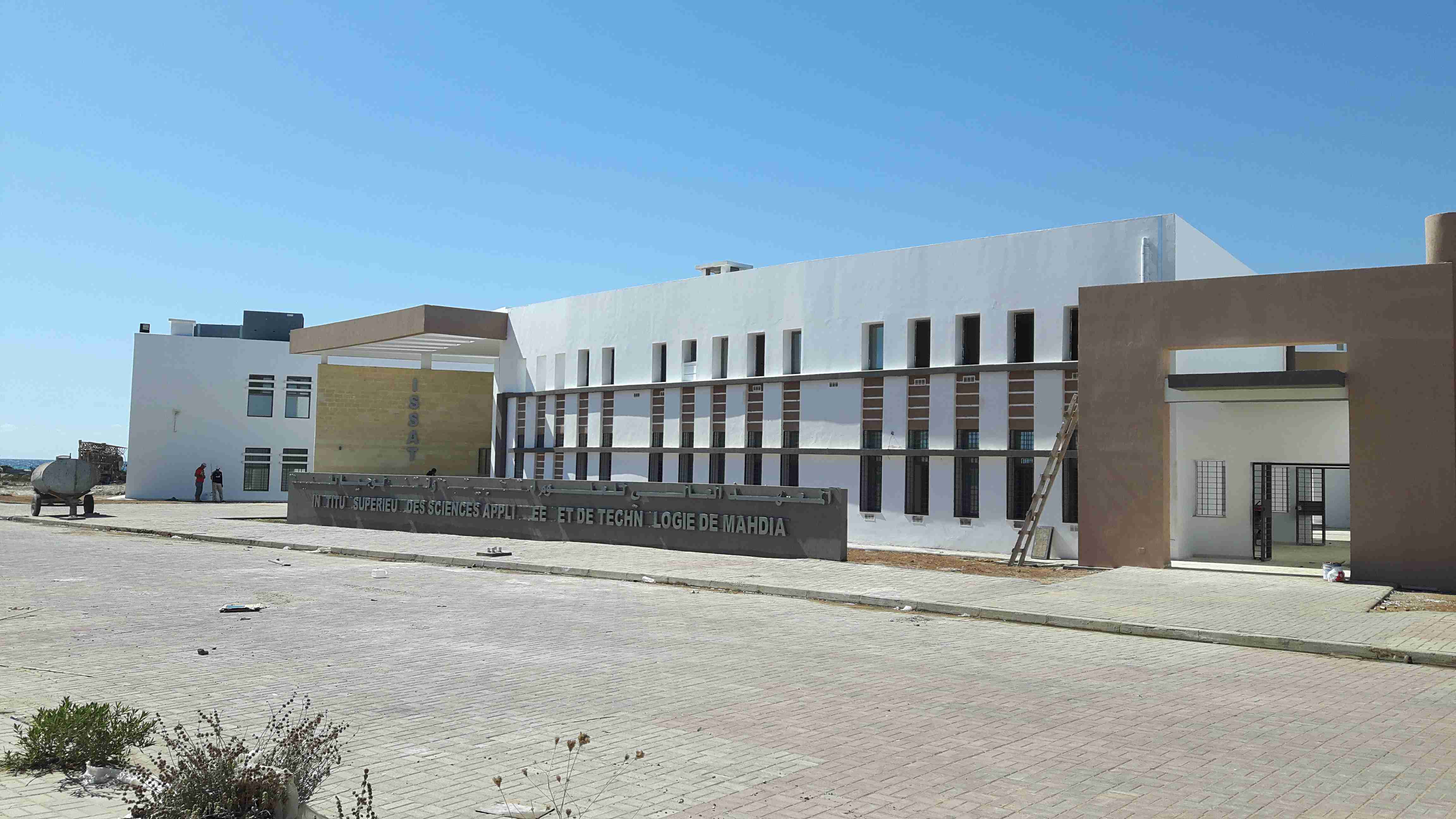 ISSAT MAHDIA